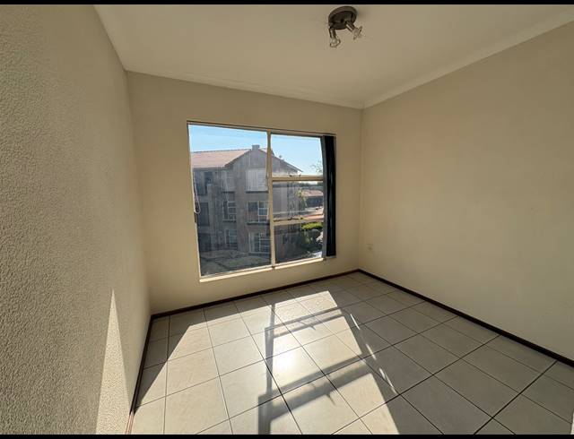 2 BEDROOM APARTMENT FOR SALE IN BASSONIA